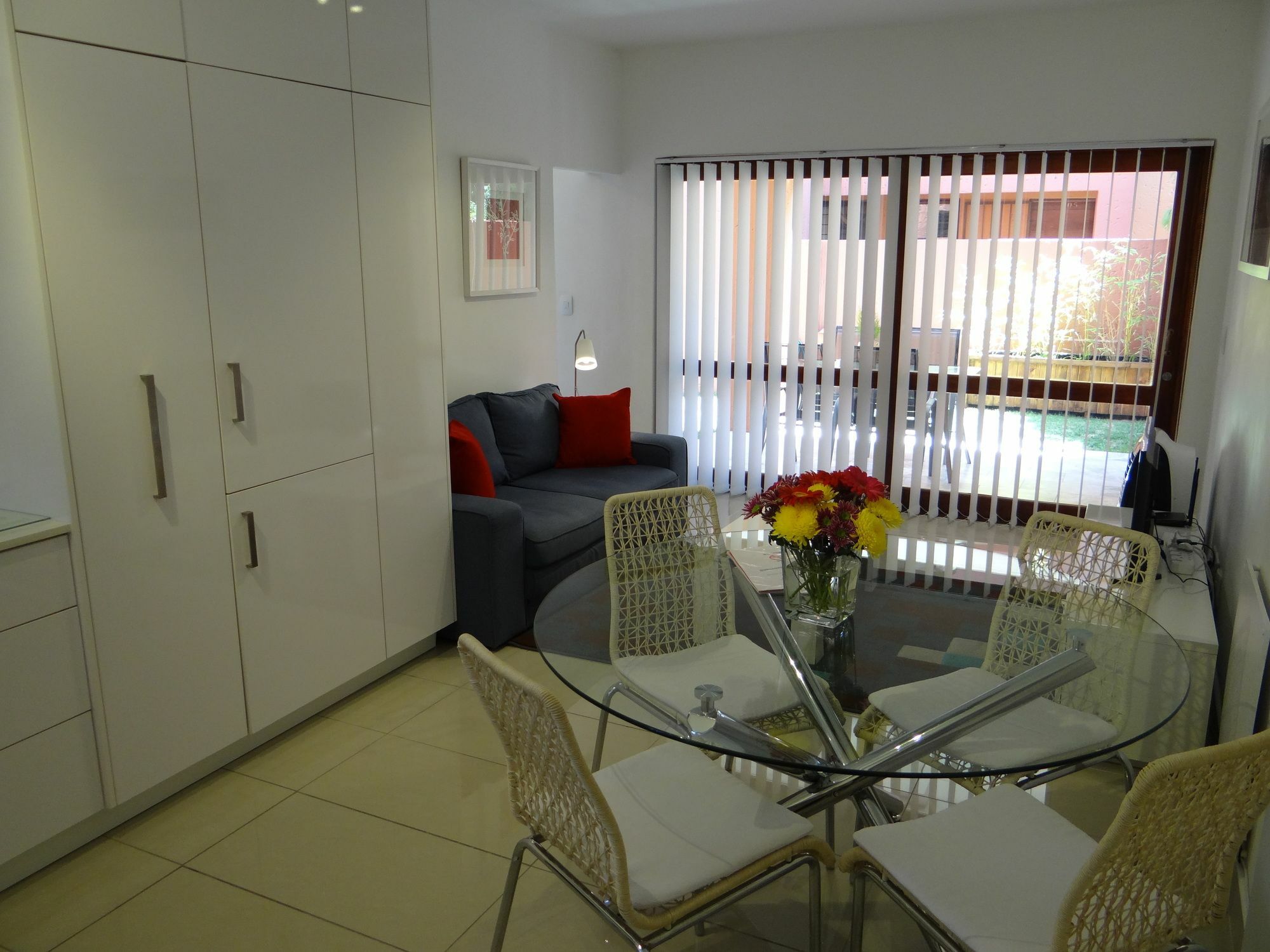 Singati Sands Sunninghill Sandton Exterior photo