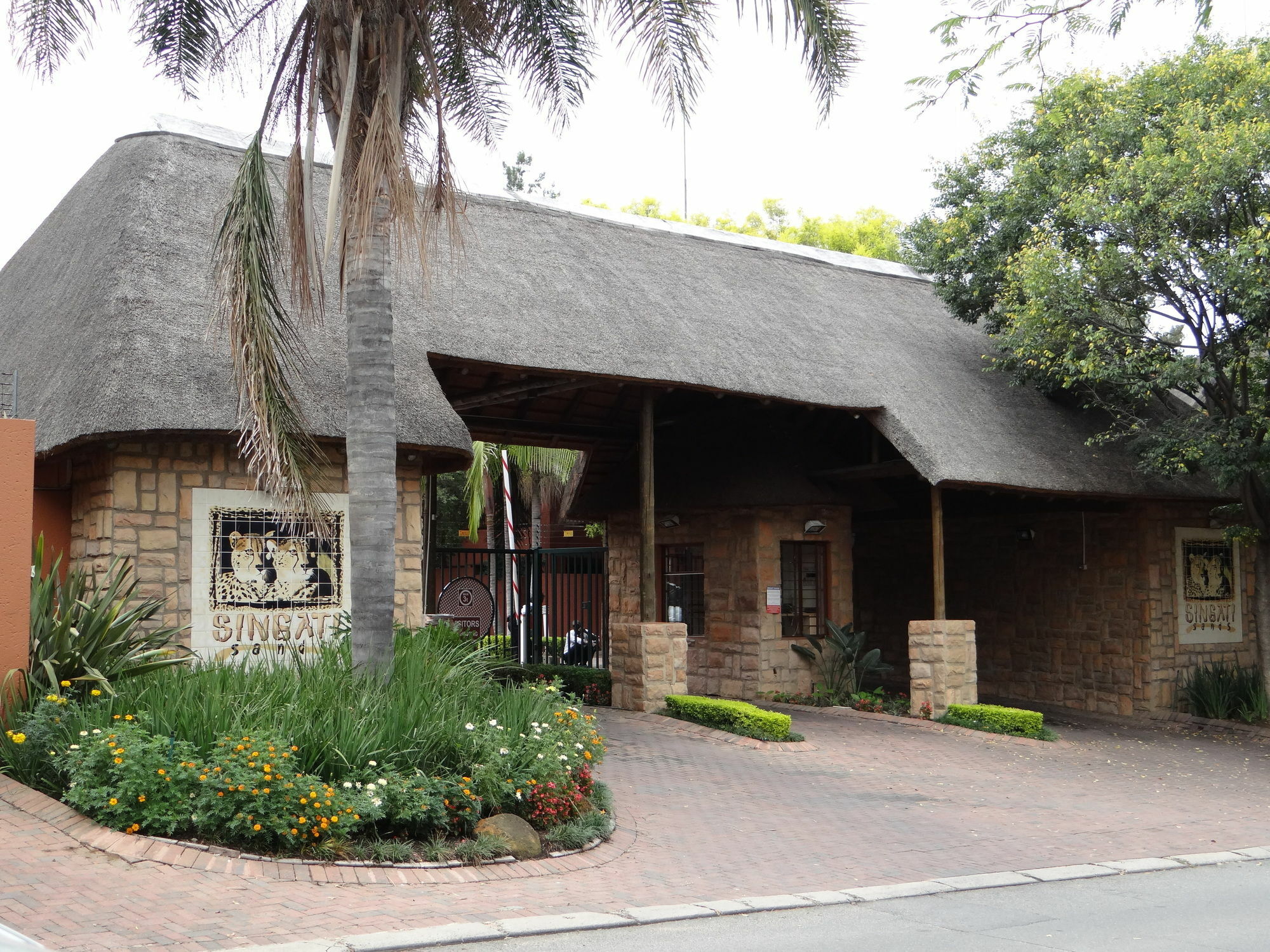 Singati Sands Sunninghill Sandton Exterior photo